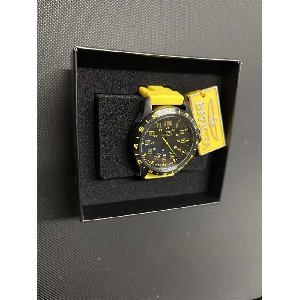 Invicta Pro Diver Quartz Model 40006 Yellow Silicone Band New In Box